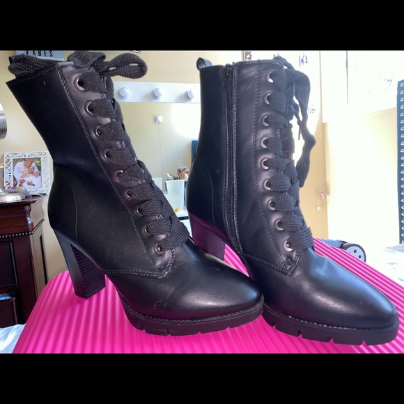 Black booties - Picture 5 of 6